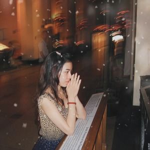 Meet your Posher, Kayla